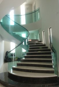glass-staircase-design-2